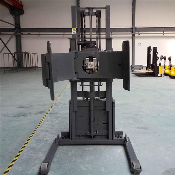 Prezzo carrello elevatore elettrico Kraft Roll Straddle