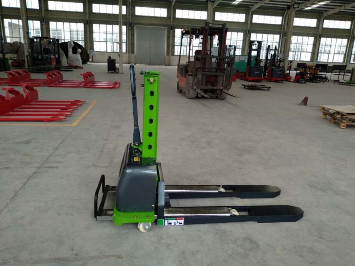 Carrello elevatore autocaricante da 500 kg di nuovo arrivo