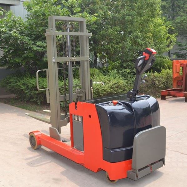 Easily Fit Into An Aisle Electric Reach Truck(24V) Forklift