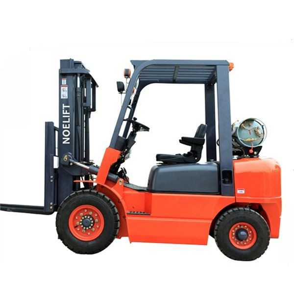 CARRELLO ELEVATORE a gas propano