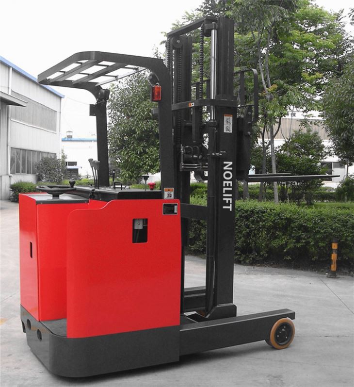 Fabbricazione carrello elevatore elettrico a batteria Reach per container da 1,5 tonnellate