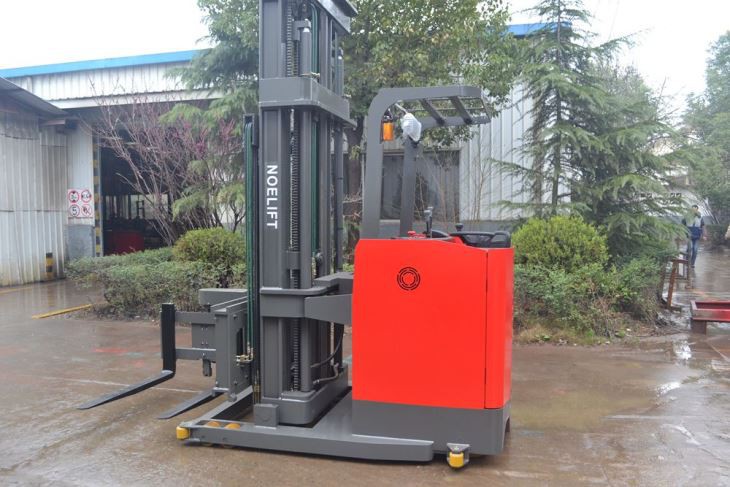 Carrello elevatore per corsie strette di nuova concezione 3-impilatore di pallet in vendita
