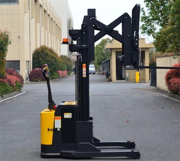 CARRELLO RETRATTILE ELETTRICO A FORBICE SINGOLA