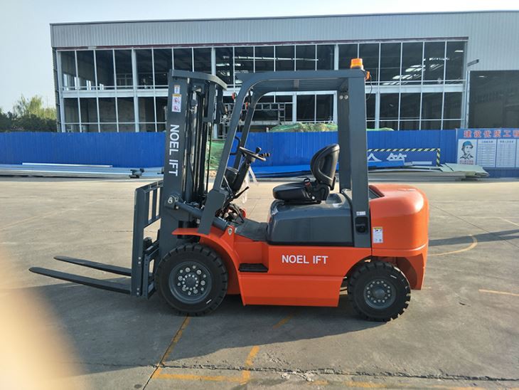 Magazzino 3 Tonnen Diesel Muletto Gabelstapler Diesel 3 Ton