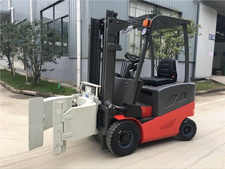 low price 4 Wheel Electric Forklift