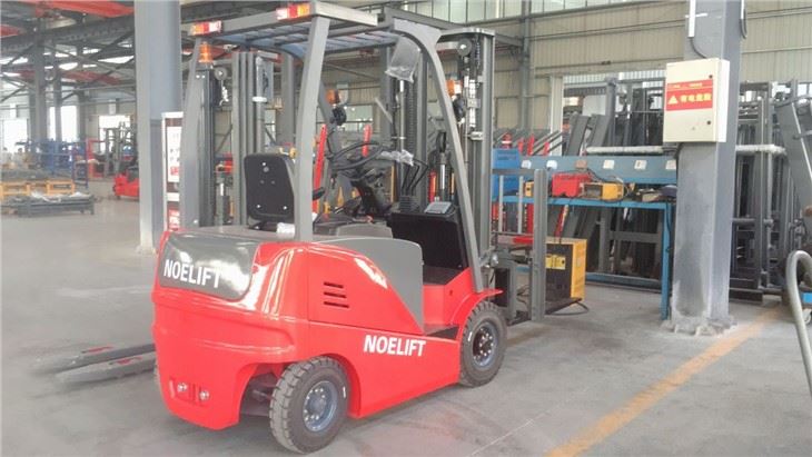 Triplex Mast 3 ton Electric Battery Forklift suppliers