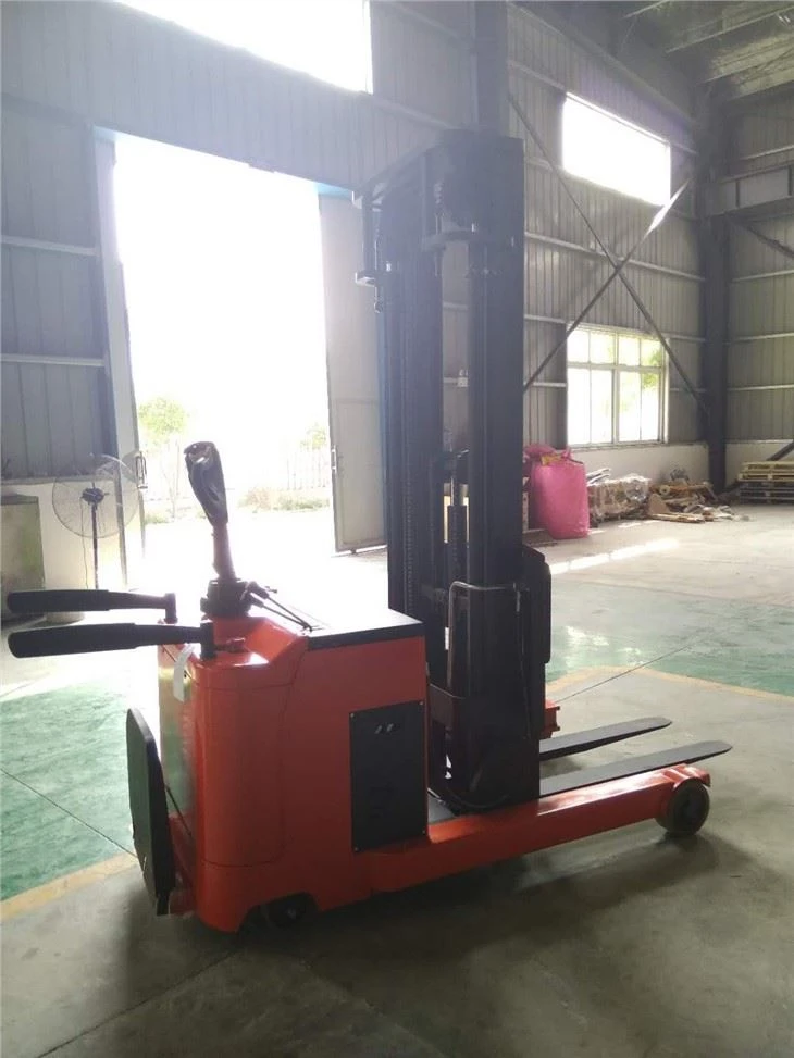 Electric Reach Stacker