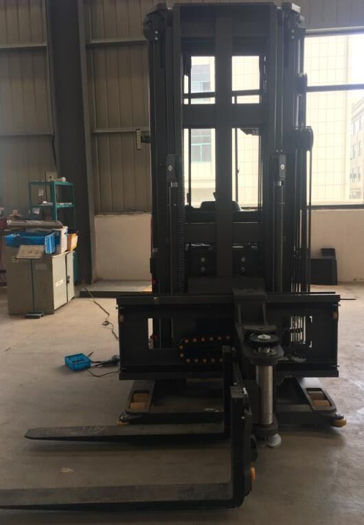 TC1030 1ton High-position Three-way Stacker