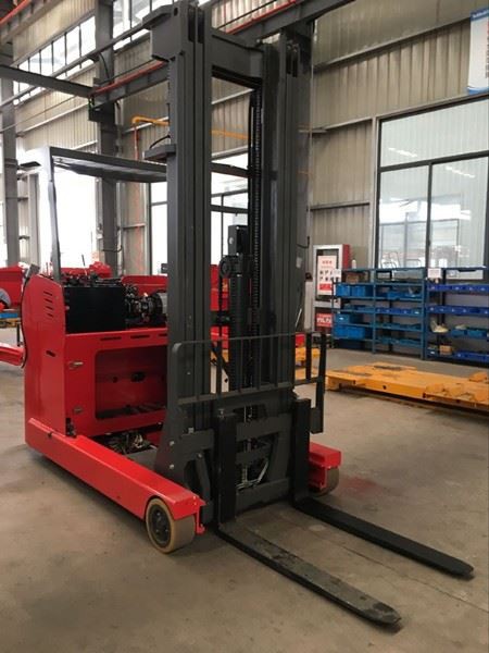 3 Way Pallet Forklift