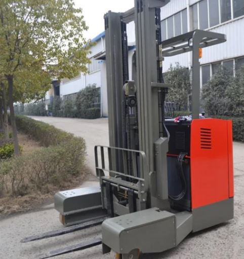 Vna 4 Way Electric Reach Truck Forklift factory