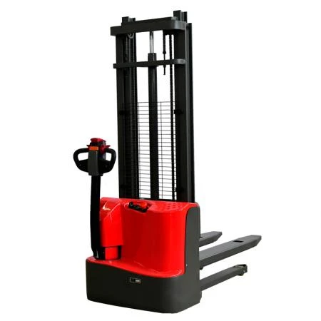 CARRELLO ELEVATORE PER L'IMPILAMENTO DI PALLET A PIEDI