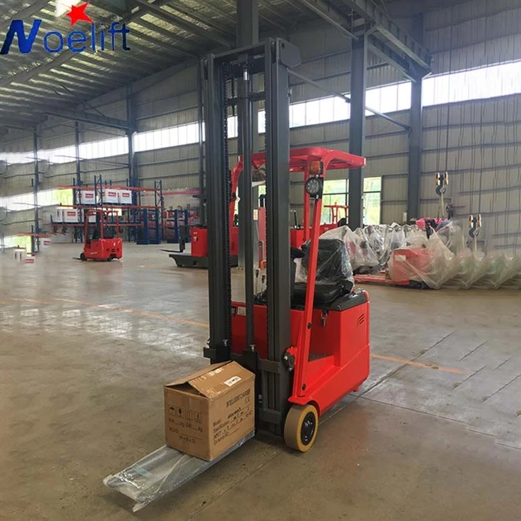 Three Pivot Counterbalanced Light Forklift With The Small Size