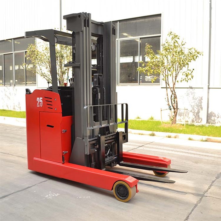 Carrello elevatore retrattile elettrico da 2 tonnellate 3 m
