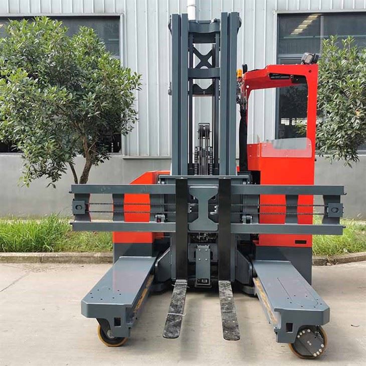 Reach Stack elettrico a 4 vie MQB25